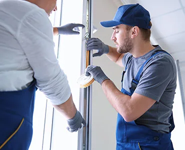 glass repair experts in Palm Harbor, FL